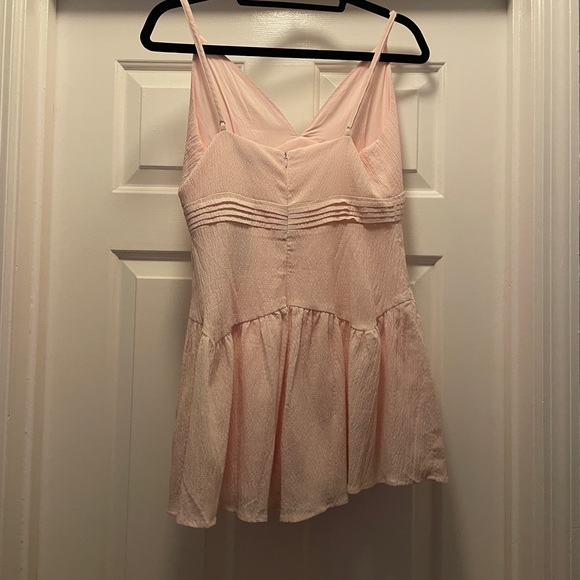 Lulus light pink romper new w/out tags - Picture 2 of 2